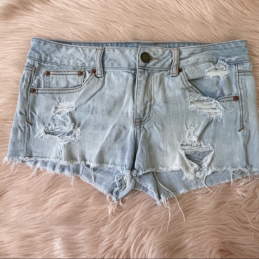 American Eagle Stretch Jean Shortie Shorts Denim Concert 10 ripped sexy - Picture 3 of 8